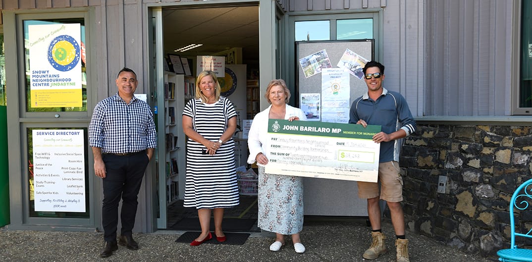 Member for Monaro John Barilaro with local MLC Bronnie Taylor, Snowy Mountains Neighbourhood Centre Coordinator Helen Blackmore-Lee and builder Josh Lean