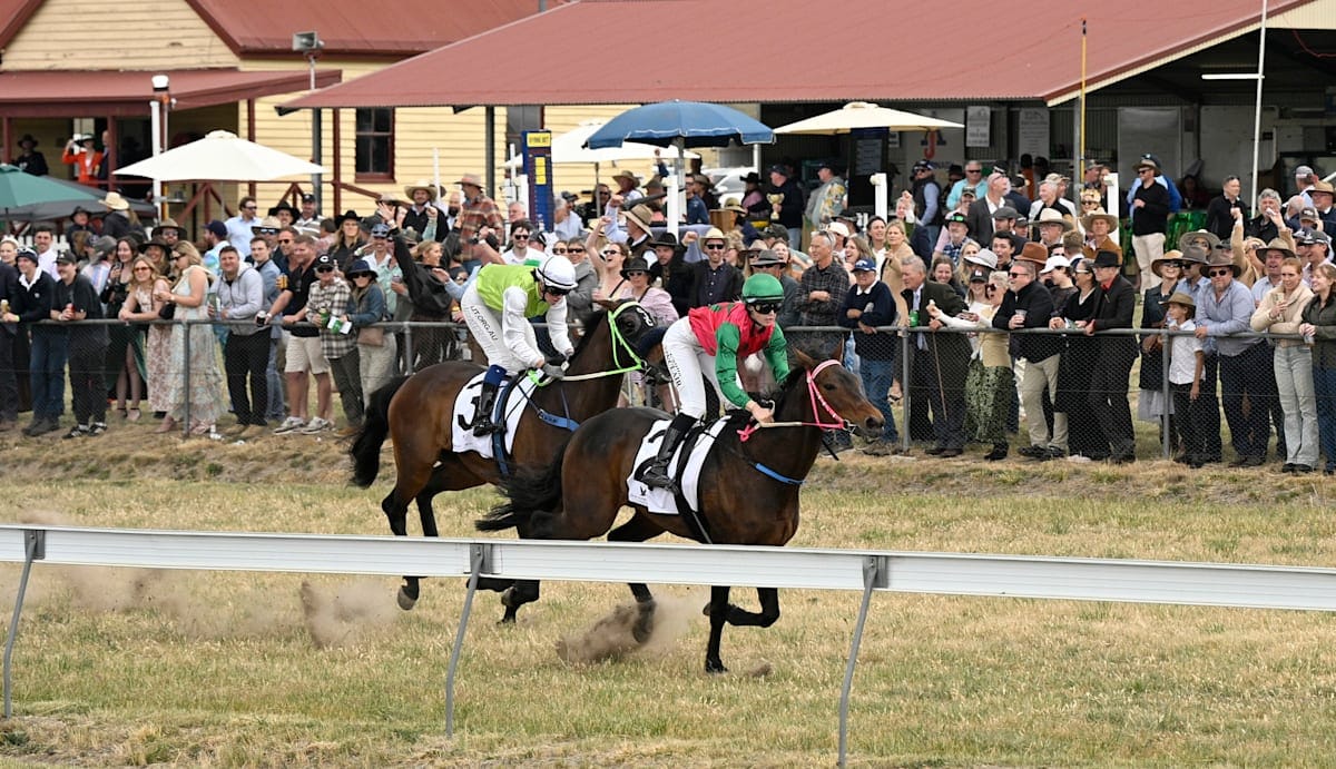 Adaminaby Races Family Affair