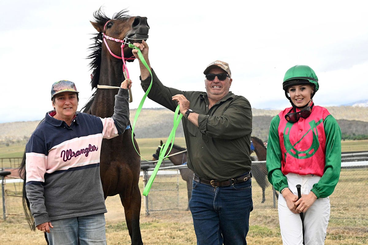 Adaminaby Races Family Affair