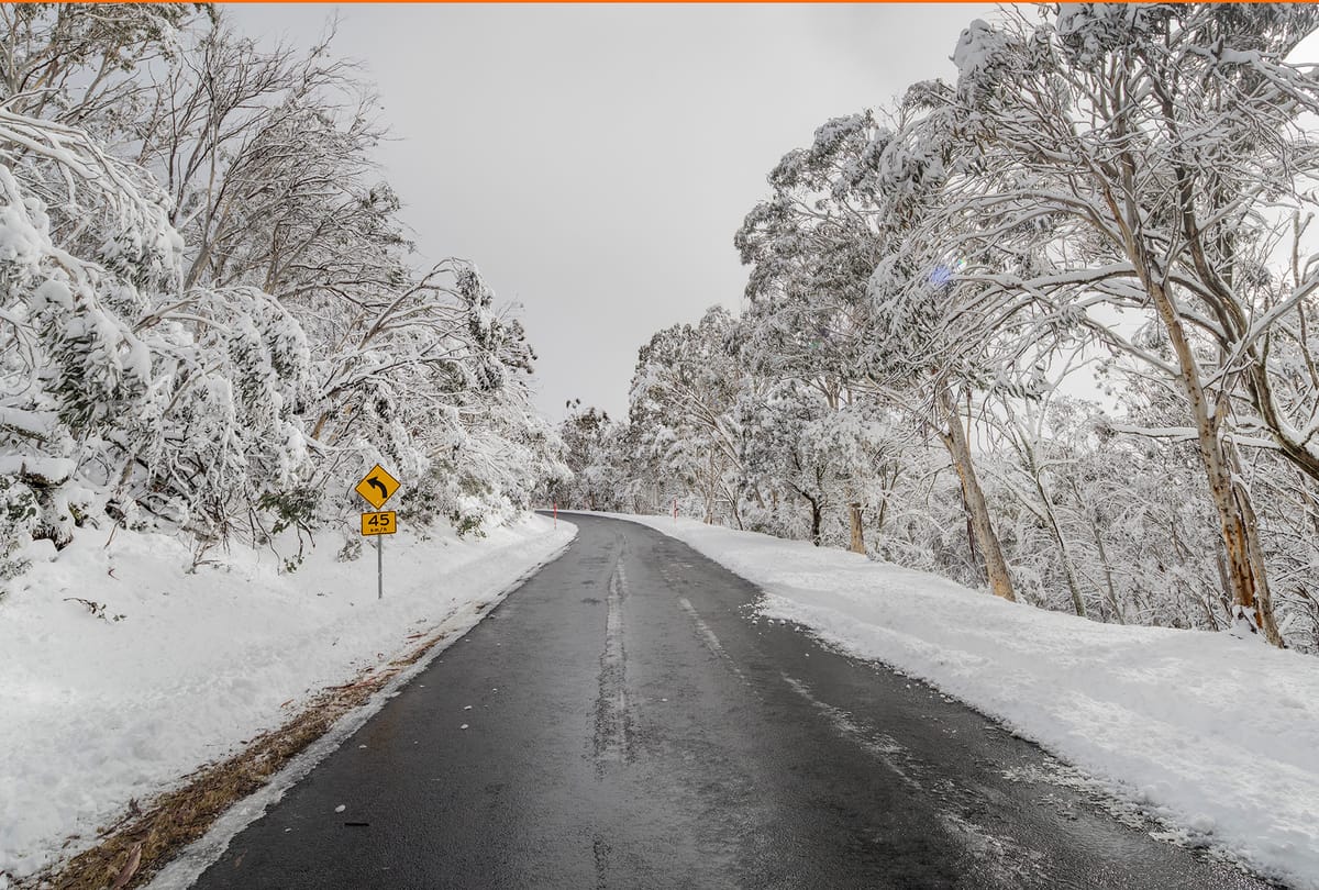 Heavy snowfalls result in Kosciuszko National Park early road closures Post feature image