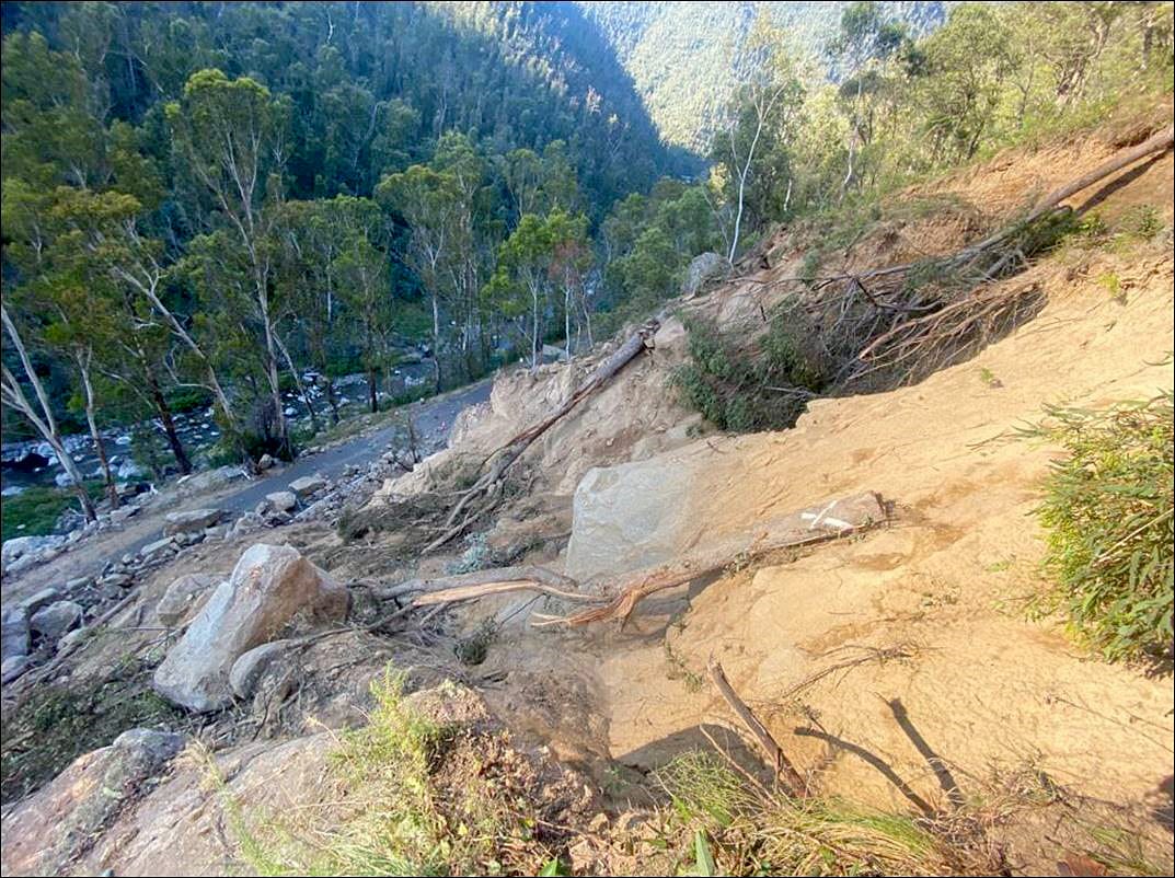 Elliott Way landslip works progressing which may facilitate public opening prior to winter 2023 Post image